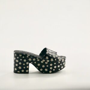 Wild Pair – Melborne Platform Sandals – 6.5